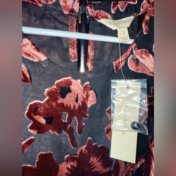 Adiva Lined Dressy Tank with Velvet Like Flowers, Size Large, NWT - Picture 4 of 4